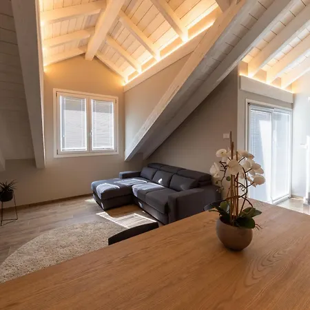 Ariel Penthouse - In The Heart Of Apartamento Domodossola